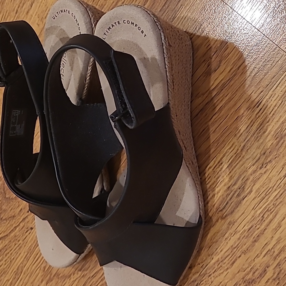 Clark black wedge sandal. - Picture 3 of 5